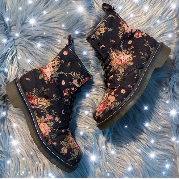 Dr. Martens Shoes - Dr Martens Floral Print 1460s